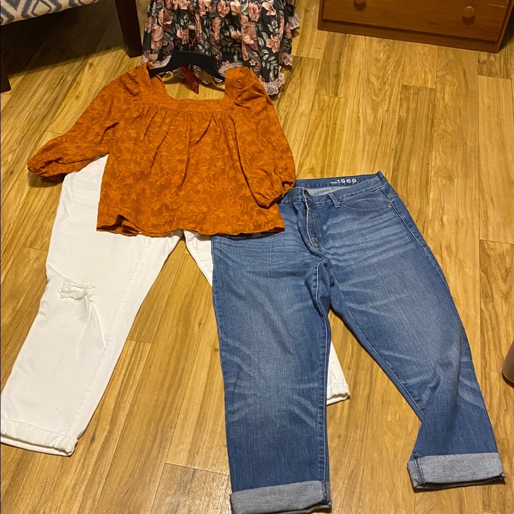 Bundle of GAP White and Blue Boyfriend Jeans & Lauren Conrad blouse